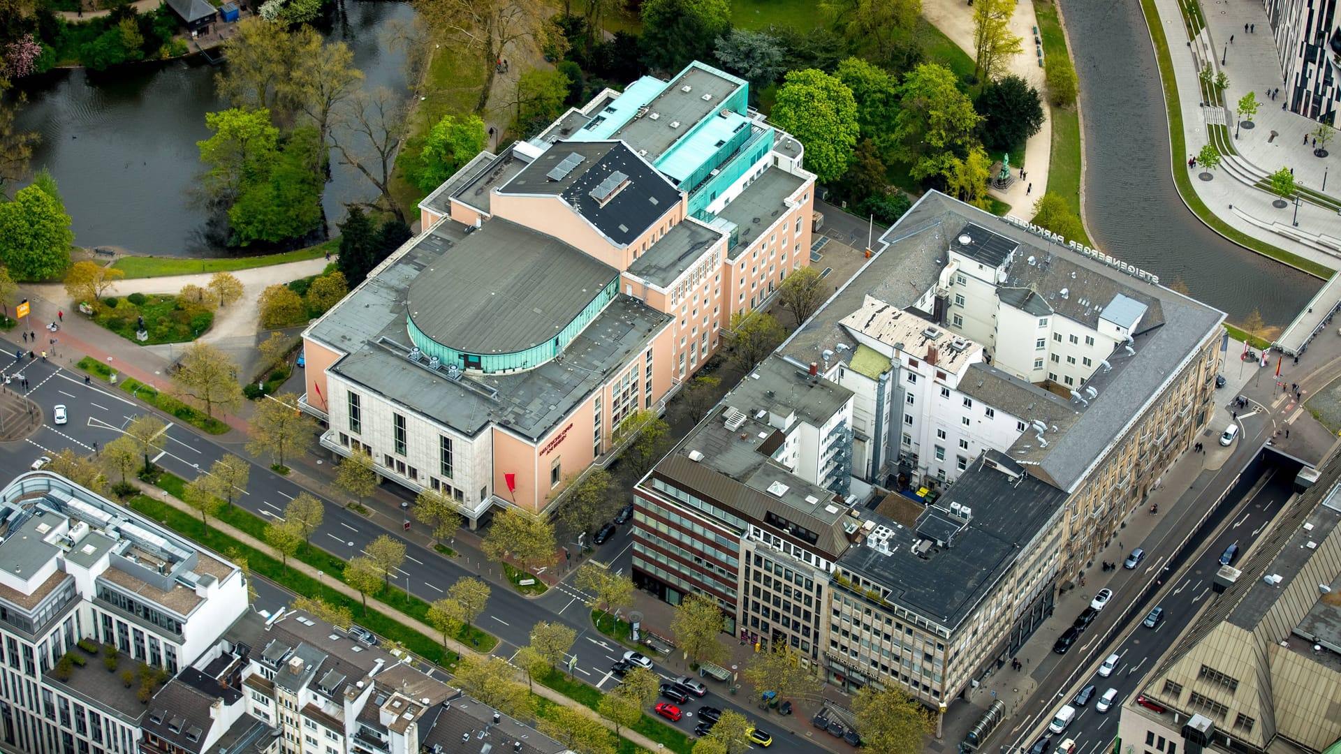 Luftbild der Oper in Düsseldorf: Am alten Standort soll ein Neubau der Oper entstehen.