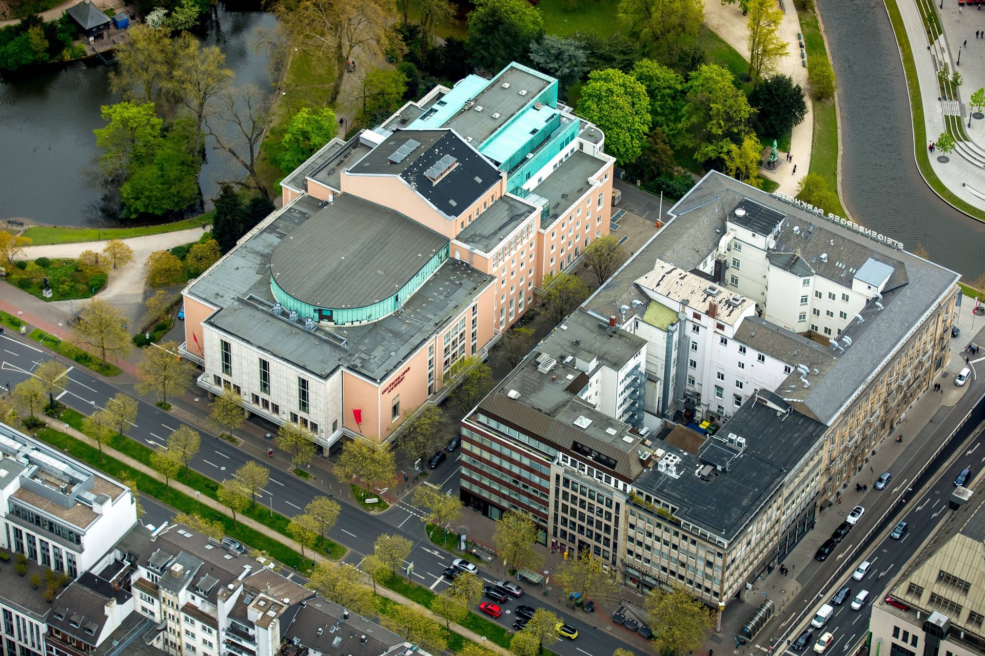 Luftbild der Oper in Düsseldorf: Am alten Standort soll ein Neubau der Oper entstehen.
