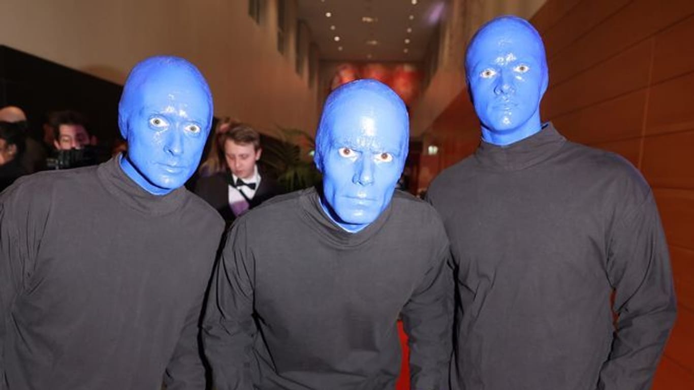 Mitglieder der Blue Man Group: Die berühmten Trommler werden im Olympiastadion auftreten.