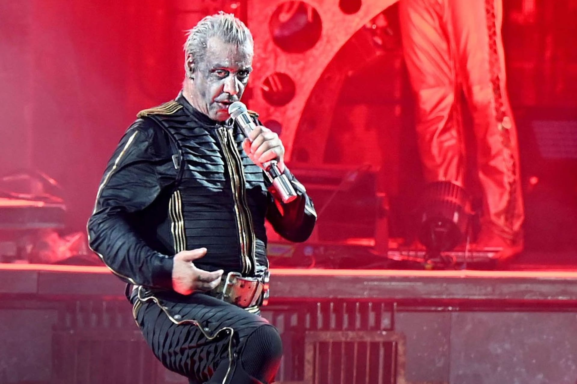 Till Lindemann: Mehrere Frauen haben öffentlich Vorwürfe gegen den Musiker erhoben.