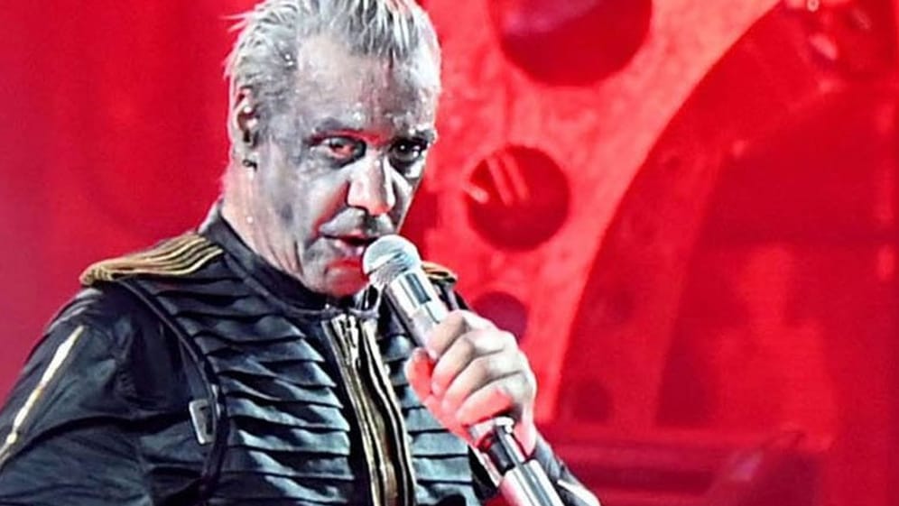 Till Lindemann bei einer Show (Archivfoto): In München wird jede Äußerung von ihm beobachtet.