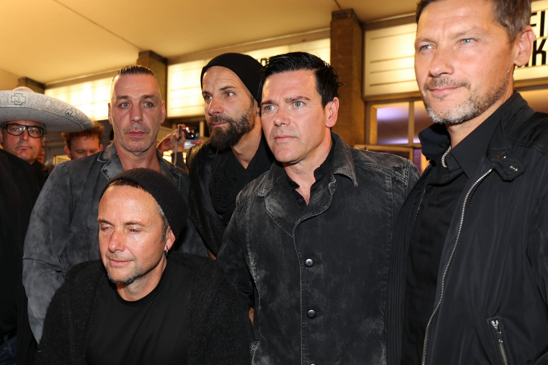 Till Lindemann, Paul H. Landers, Oliver Riedel, Richard Kruspe, Christoph Schneider: Fünf der sechs Rammstein-Mitglieder