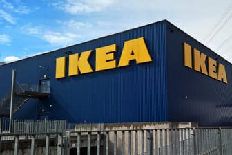 Ikea Möbelhaus (Symbolbild): Der Möbelkonzern senkt seine Preise.