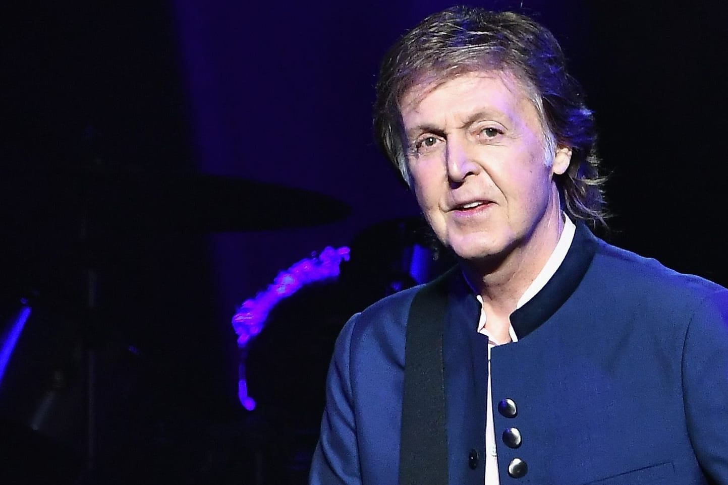 Paul McCartney: Der Beatles-Star muss sich wegen des Einsatzes von KI-Technologie rechtfertigen.