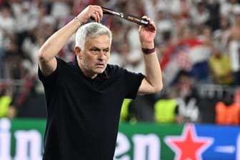 José Mourinho: Der Trainer der Roma war nach der Niederlage ziemlich sauer.