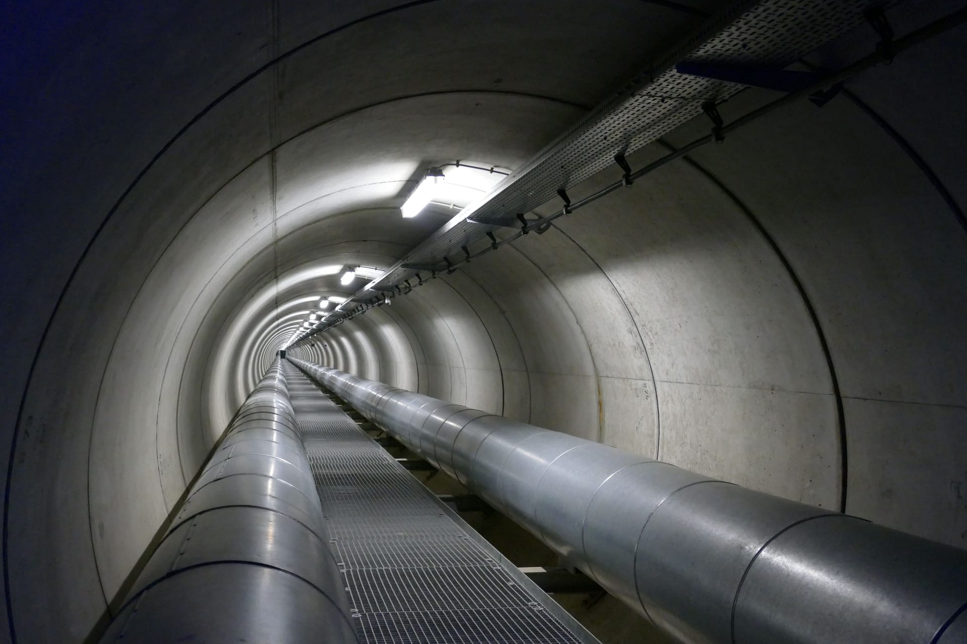 Der Fernwärmetunnel in Köln: über 400 Meter lang und drei Meter breit.