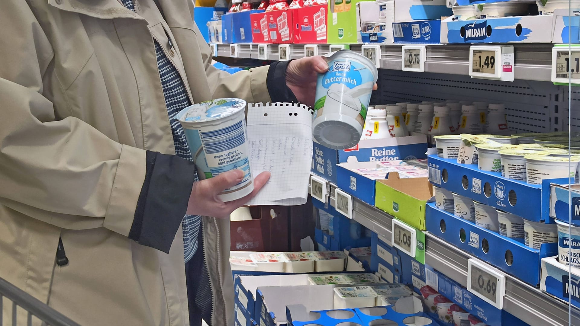 Milchprodukte im Supermarkt: Bald könnten die Preise wieder sinken.