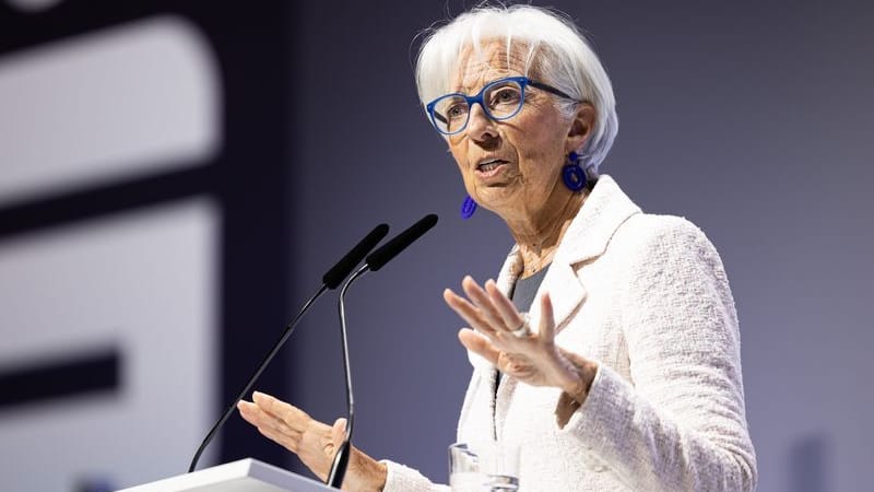 Christine Lagarde, Präsidentin der Europäischen Zentralbank (EZB): Ökonomen glauben, dass die EZB weitere Korrekturen vornehmen wird.