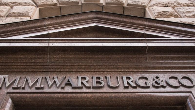 Cum-Cum-Geschäfte: Warburg Bank mit Steuernachforderungen konfrontiert
