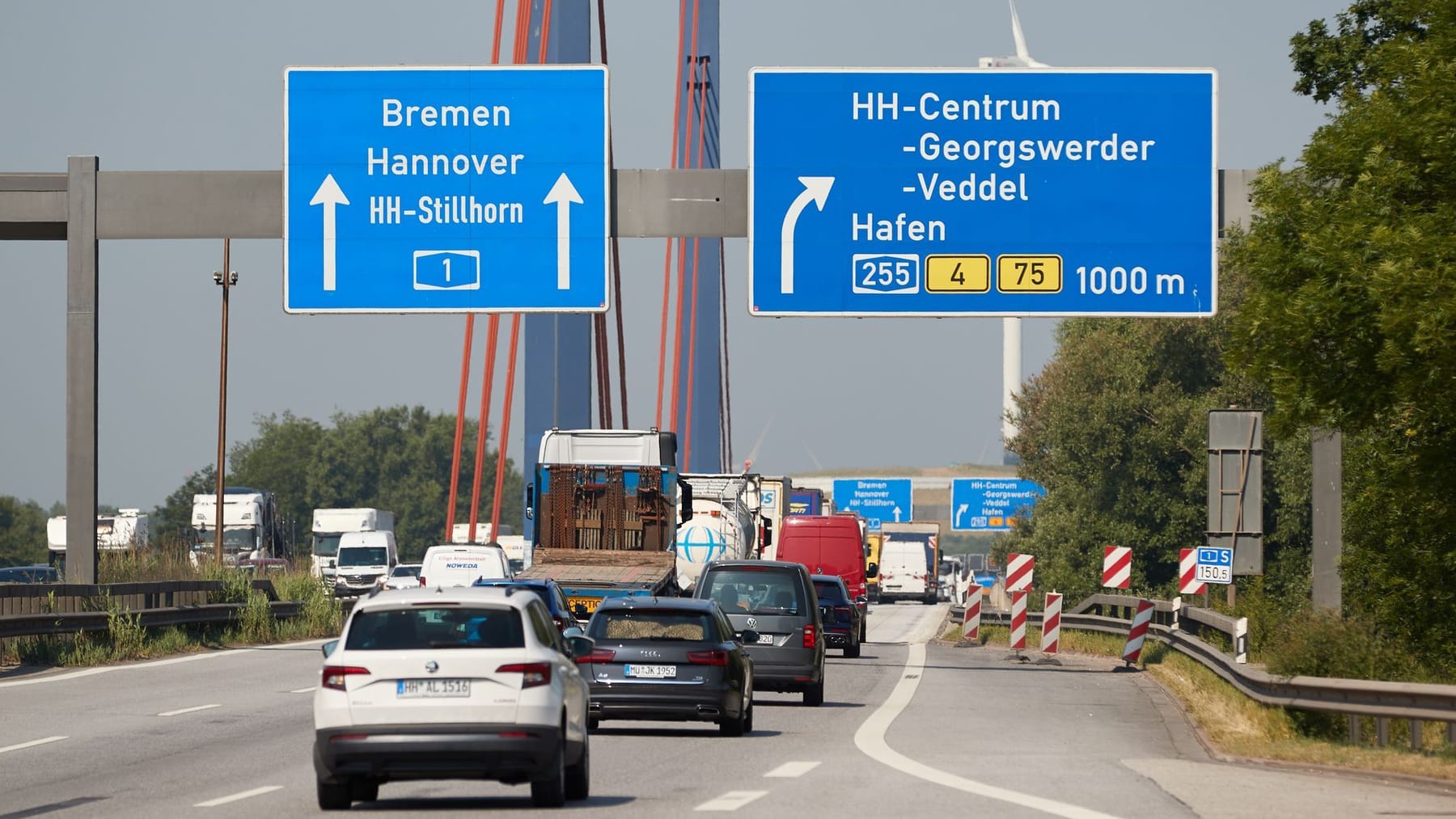 Hamburg A1Sperrung und Fahrraddemo hier kommt es am Wochenende zu Stau