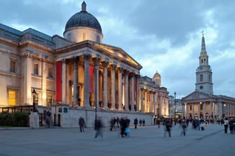 Die National Portrait Gallery am Trafalgar Square in London: Nach drei Jahren Konstruktionsarbeit öffnet die Galerie am 22. Juni erstmals wieder.