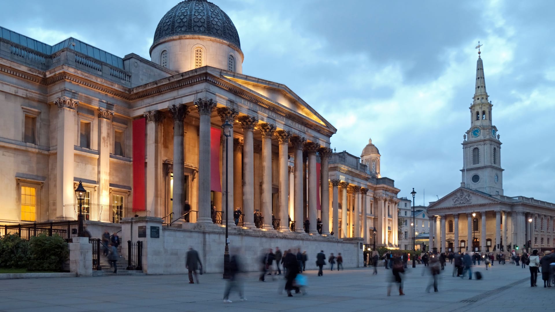 Die National Portrait Gallery am Trafalgar Square in London: Nach drei Jahren Konstruktionsarbeit öffnet die Galerie am 22. Juni erstmals wieder.