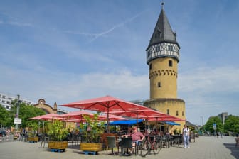 Die Bockenheimer Warte im Stadtteil Bockenheim: Sie ist eine ist einer der vier Warttürme der im 15. Jahrhundert errichteten Frankfurter Landwehr.