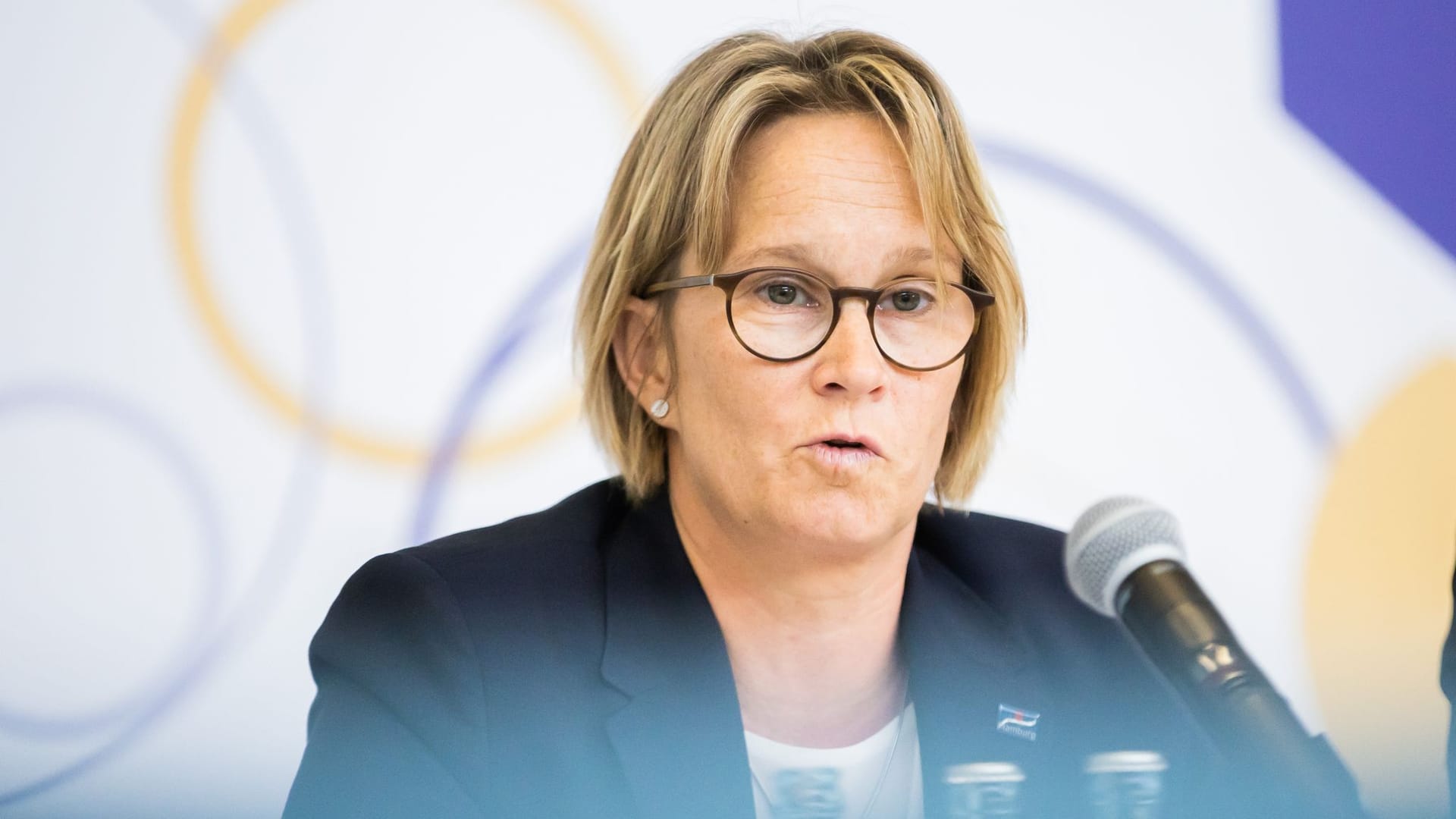 Melanie Schlotzhauer (SPD), Hamburger Senatorin für Gesundheit, spricht bei einer Presskonferenz zum Abschluss der Jugend- und Familienministerkonferenz (JFMK) unter Vorsitz Brandenburgs. Melanie Schlotzhauer (SPD), Hamburger Senatorin für Gesundheit, spricht bei einer Presskonferenz zum Abschluss der Jugend- und Familienministerkonferenz (JFMK) unter Vorsitz Brandenburgs.