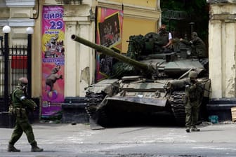 Wagner-Panzer in Rostow-am-Don: Kann Putin Prigoschins Aufstand niederschlagen?