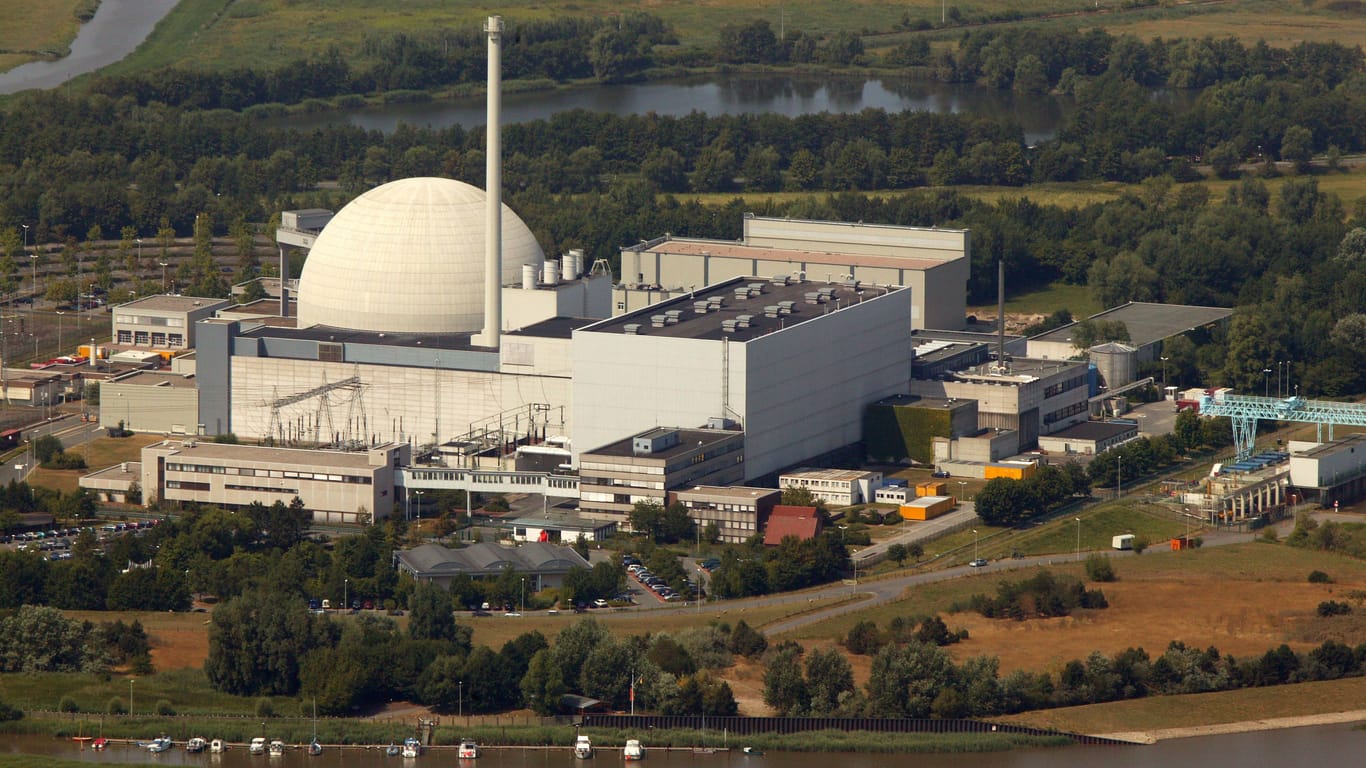 Das mittlerweile stillgelegte Kernkraftwerk Unterweser südlich von Bremerhaven (Archivfoto).