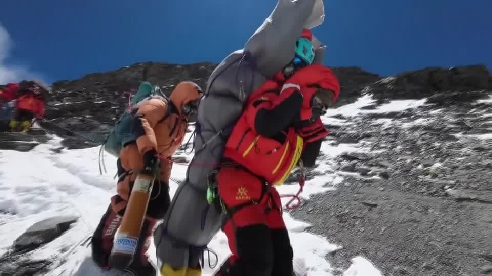 NEPAL-SHERPA/RETTUNG