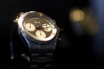 Eine Rolex Uhr (Symbolbild): In Frankfurt wurde einem Mann eine Uhr im Wert von 35.000 Uhr gestohlen.