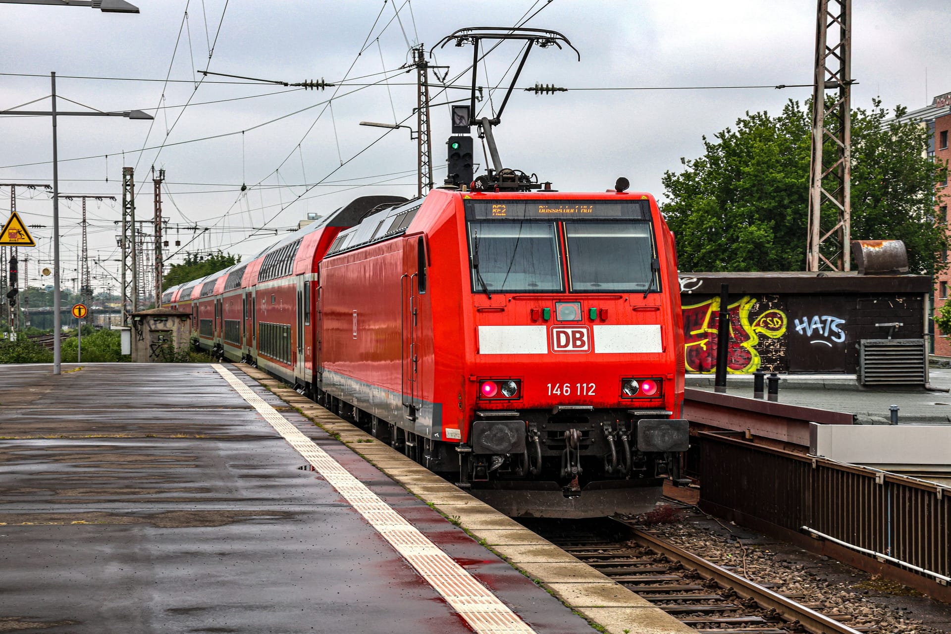 Regionalexpress in NRW (Archivfoto): Dort entfällt ab Donnerstagabend eine komplette Zugverbindung.
