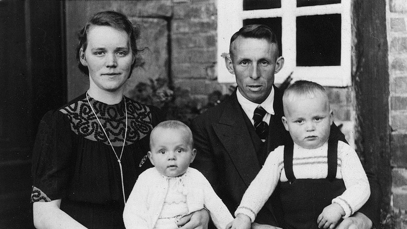 Familie Frie 1947: Elf Kinder lebten später auf dem Hof.