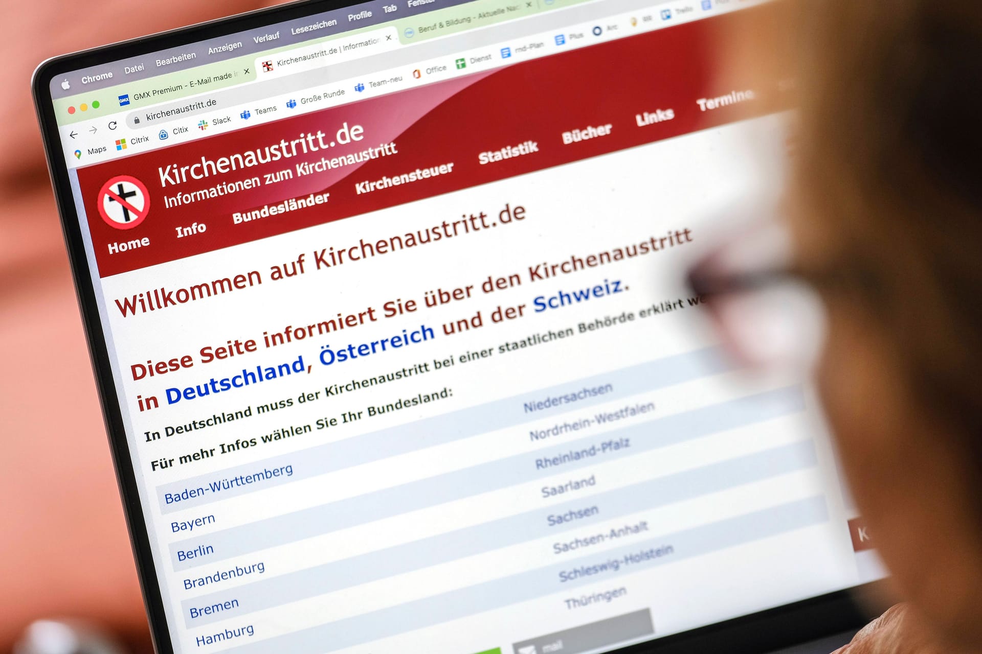 Kirchenaustritte in Deutschland: Die katholische Kirche hat im Jahr 2022 mehr als eine halbe Million Mitglieder verloren.