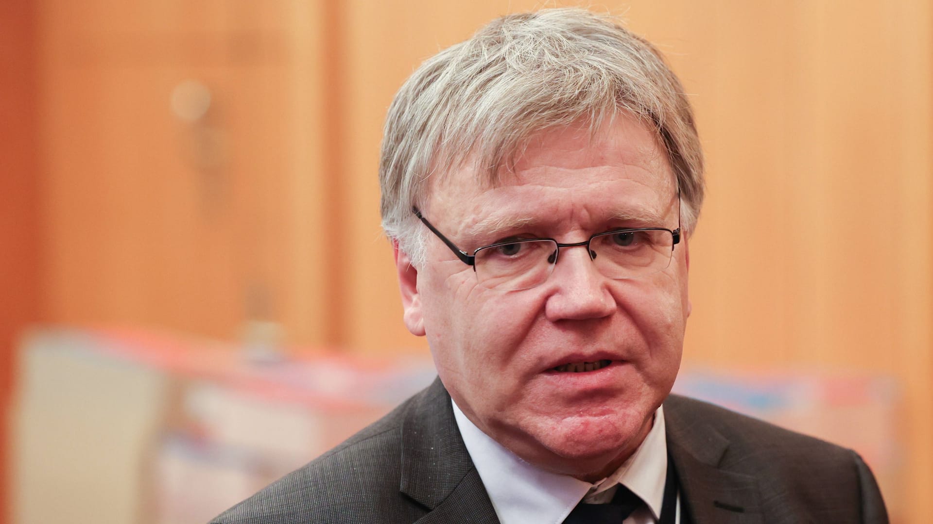 Stephan Bröchler, Landeswahlleiter in Berlin (Archivbild): Eine Entscheidung über die mögliche Wiederholung der Bundestagswahl in der Hauptstadt könnte noch dieses Jahr fallen. Stephan Bröchler, Landeswahlleiter in Berlin (Archivbild): Eine Entscheidung über die mögliche Wiederholung der Bundestagswahl in der Hauptstadt könnte noch dieses Jahr fallen.