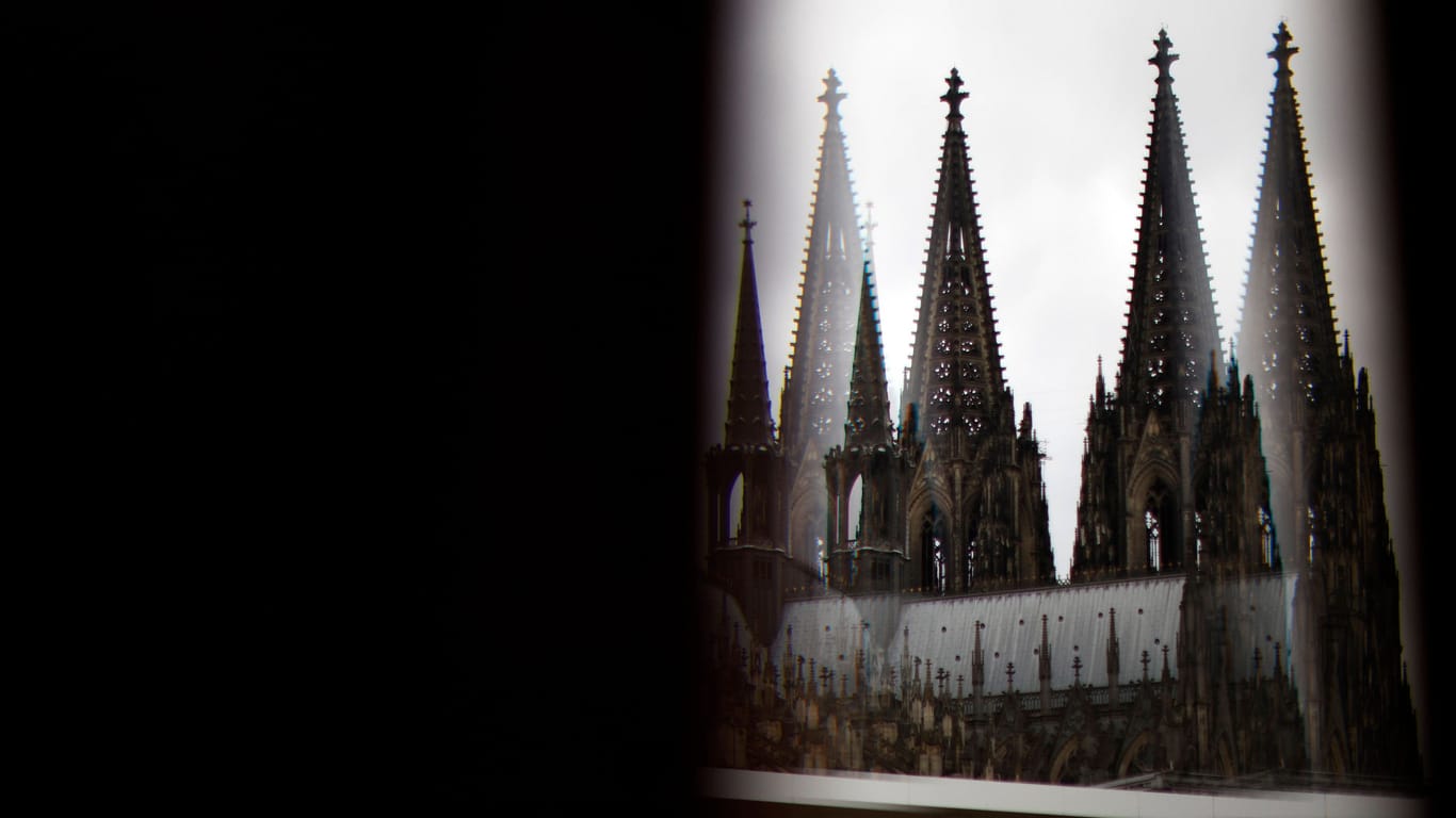 Der Kölner Dom: Das Kölner Erzbistum wurde von der Staatsanwaltschaft untersucht.