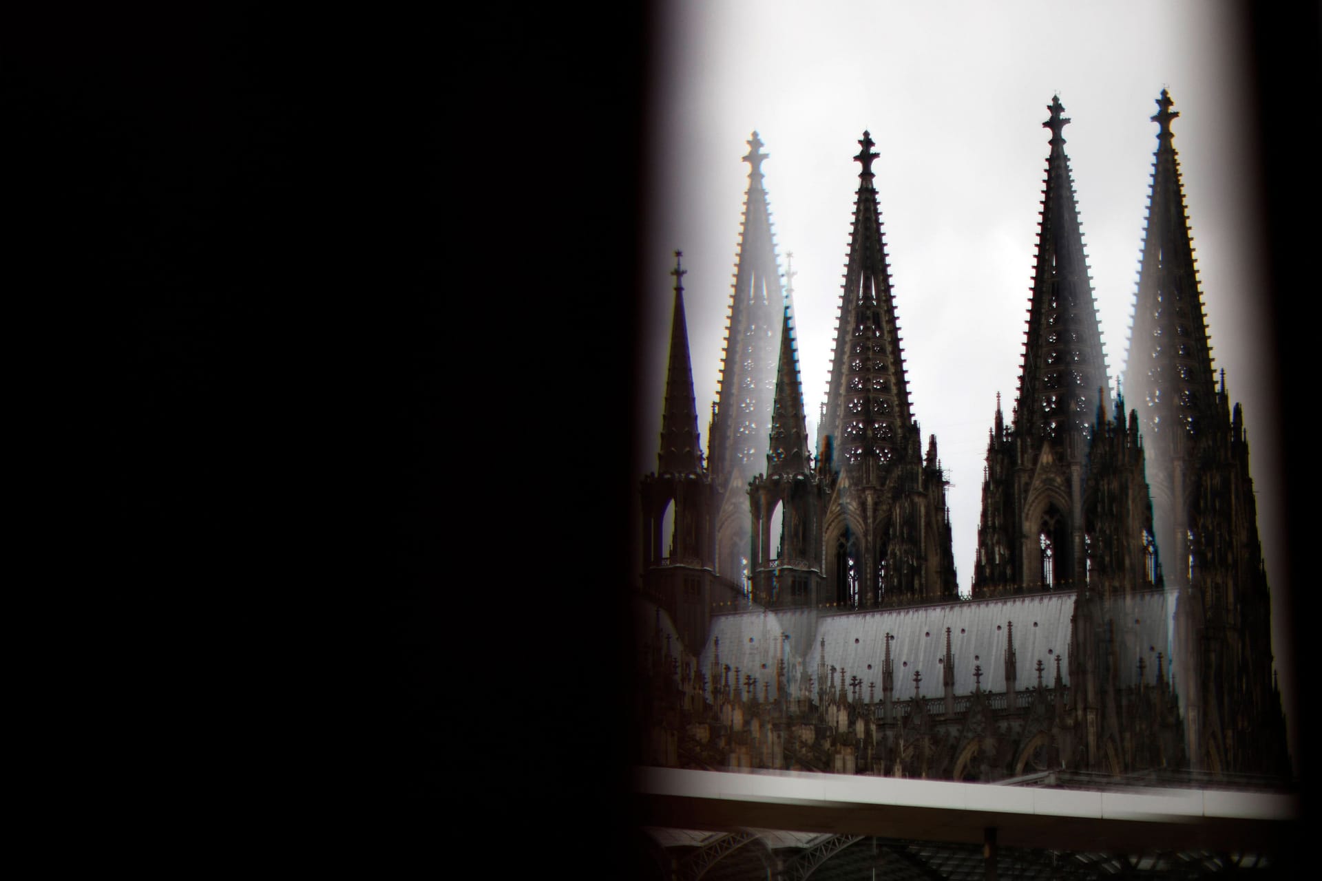 Der Kölner Dom: Das Kölner Erzbistum wurde von der Staatsanwaltschaft untersucht.