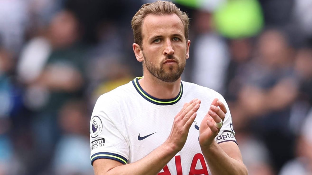 Bald in einem anderen weißen Trikot? Tottenhams Harry Kane wird bei Real Madrid gehandelt.