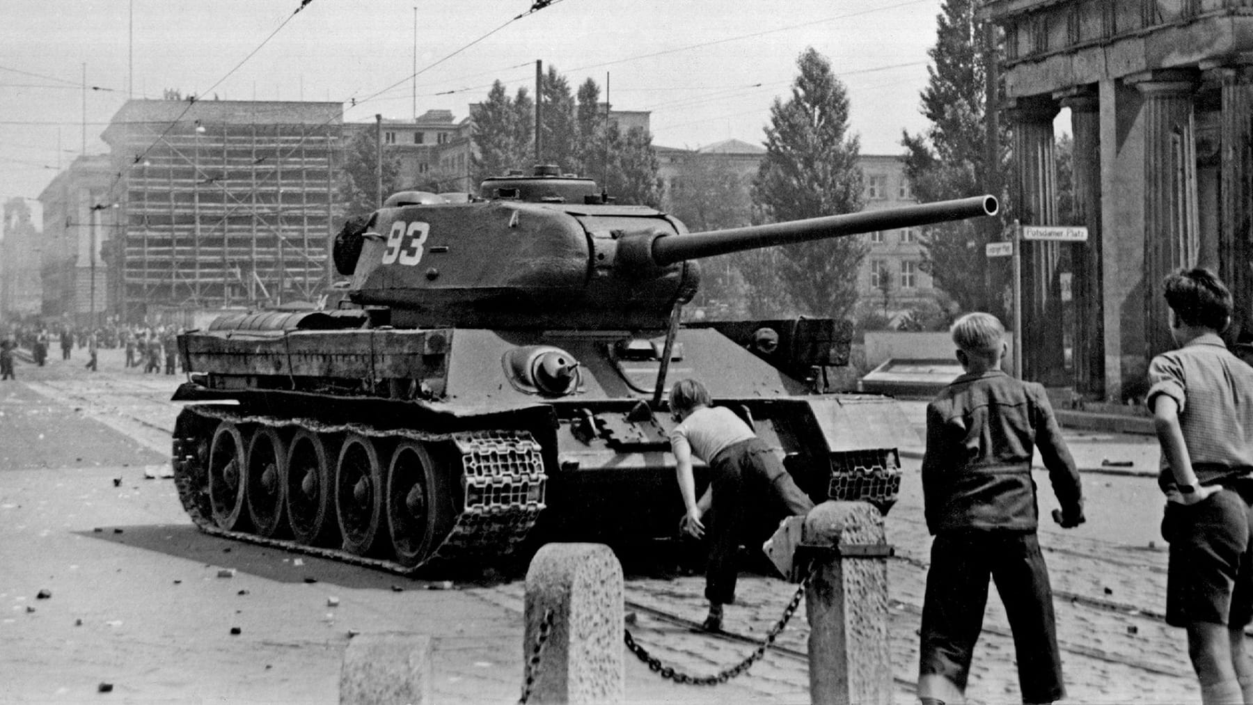 Sowjet-Panzer in Berlin: So wurde der Volksaufstand in der DDR beendet