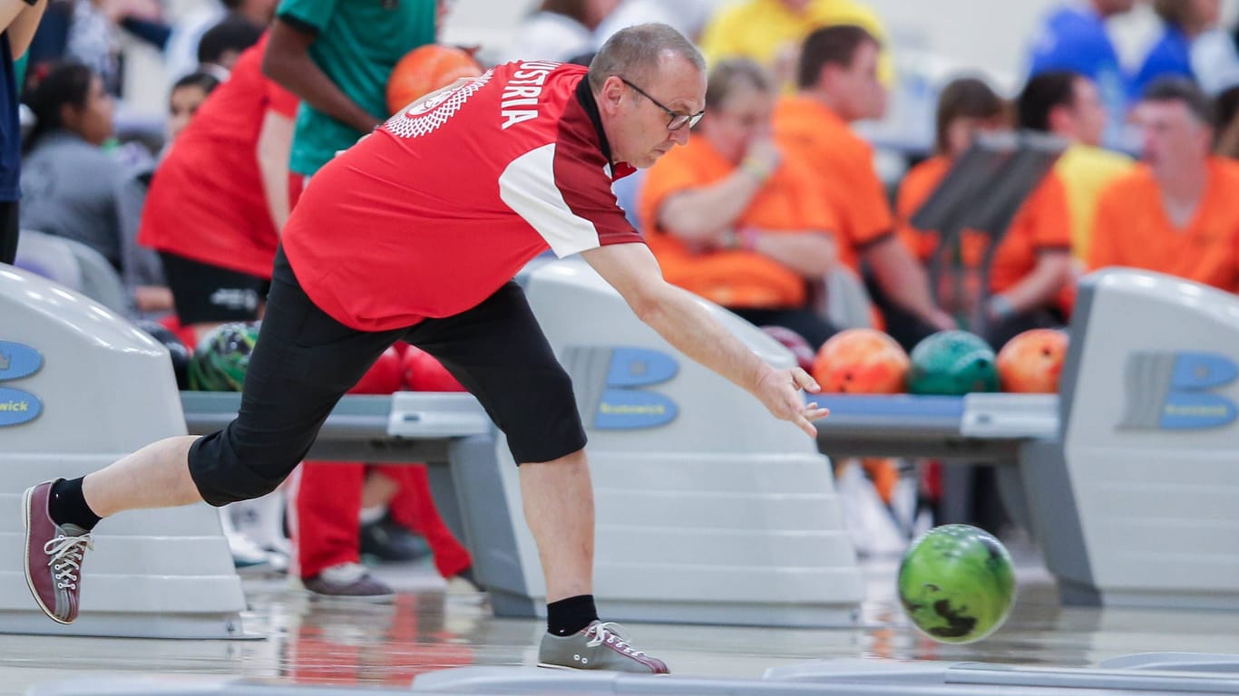 Bowling bei den Special Olympics World Games 2019: Bei den Spielen sind auch einige ungewöhnliche Sportarten vertreten.