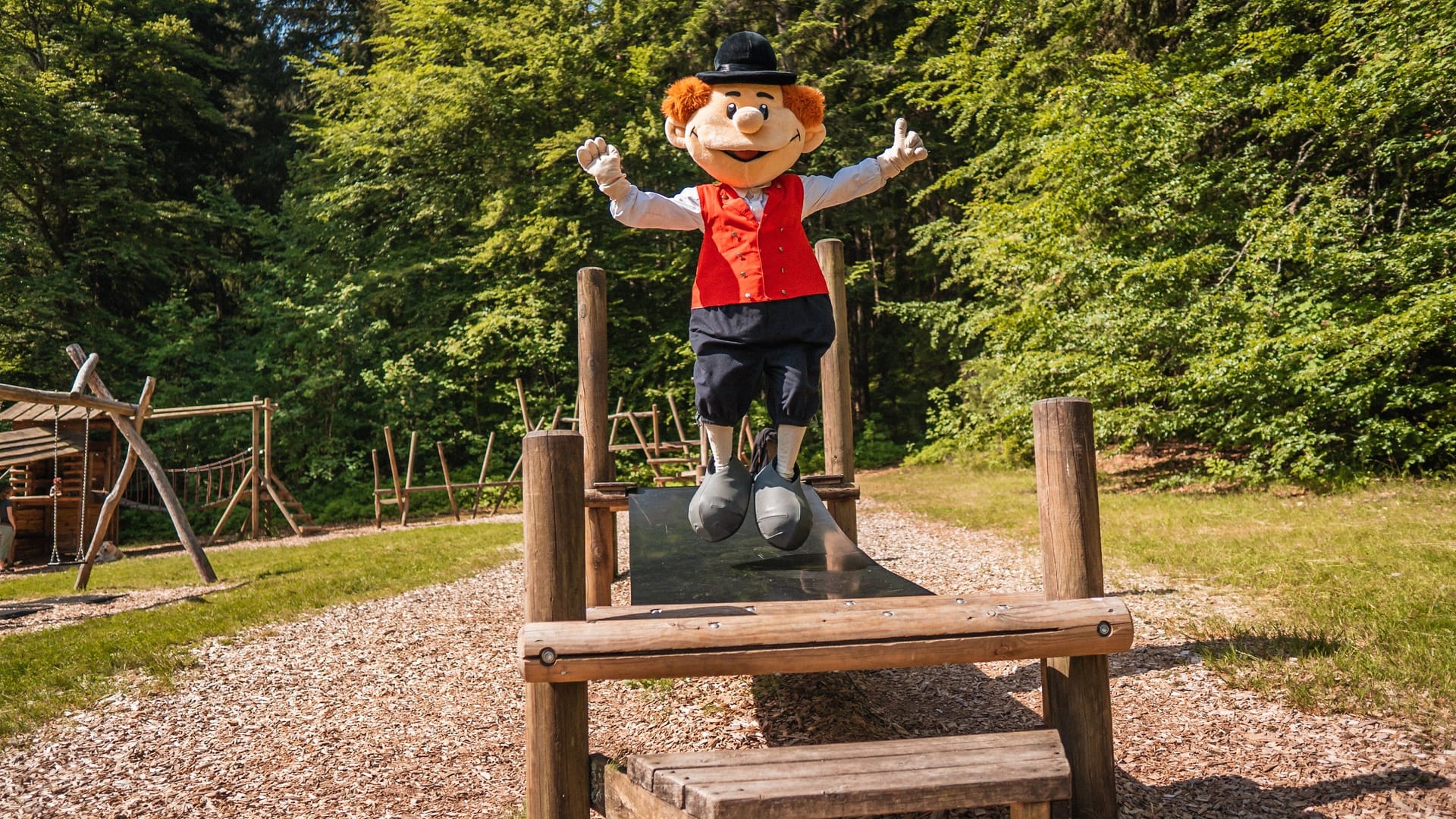 Der Holzweg von Baiersbronn: Natürlich ist auch auf dem Spielplatz nahezu alles aus Holz.