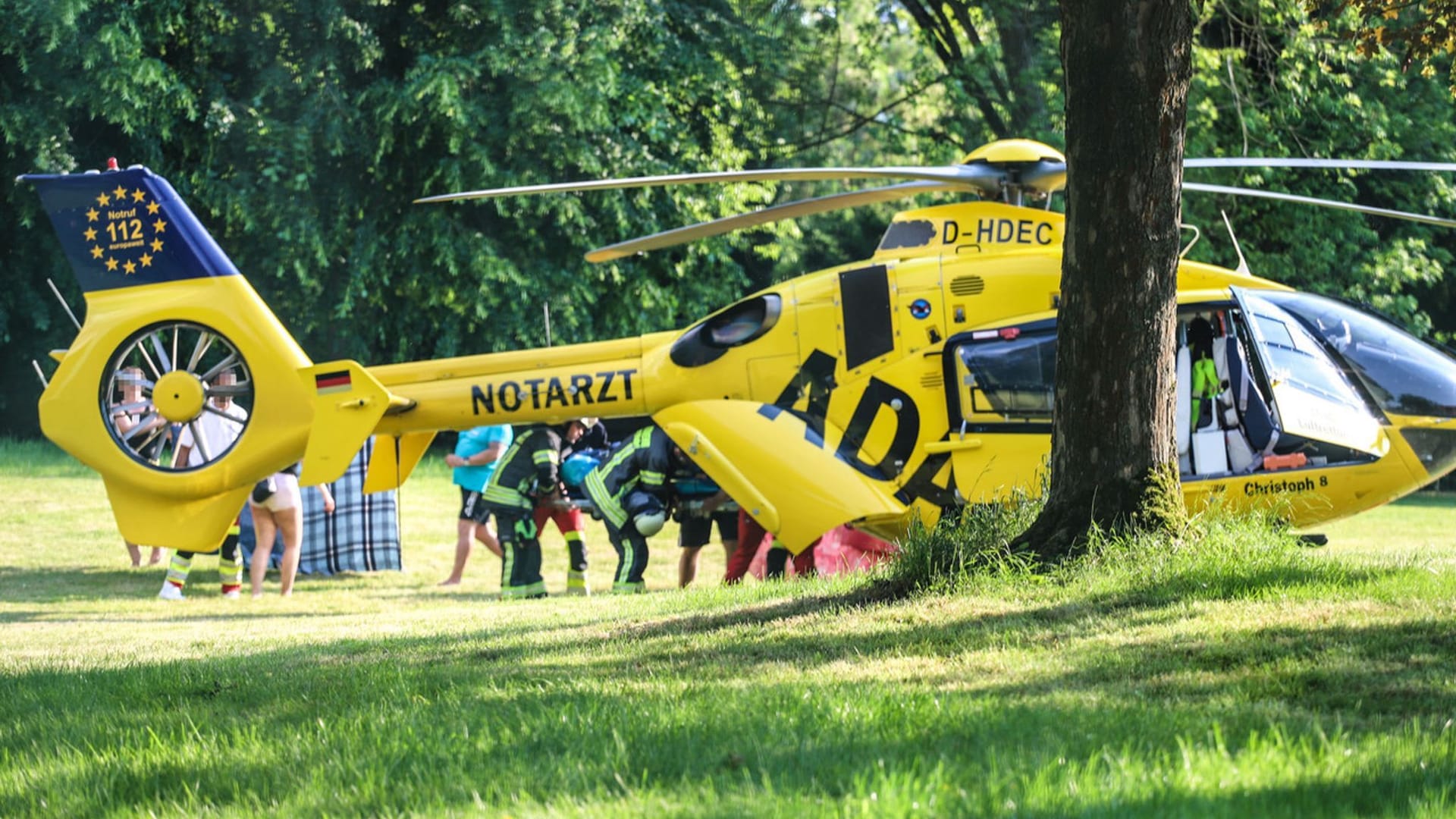 Zehnjähriger rettet Jungen aus Schwimmbecken in Wetter