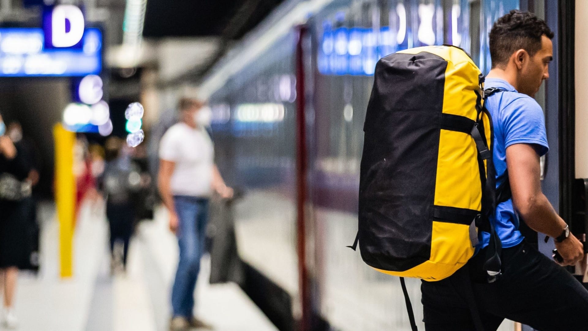 Ein Zug nach Prag in Berlin (Symbolbild): Der Tunnel wird der längste jemals in Deutschland sein.