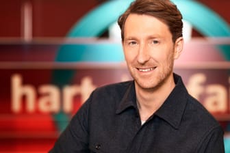 Louis Klamroth: Der 33-Jährige moderiert seit Anfang des Jahres "Hart aber fair".