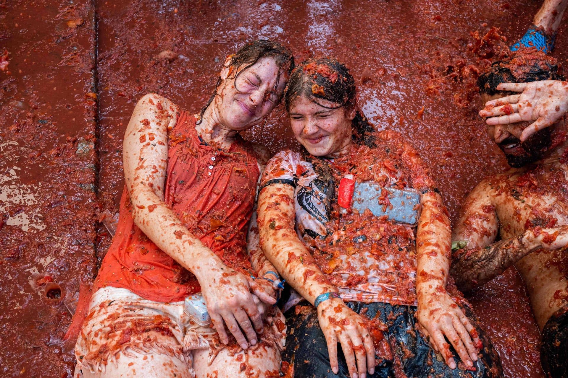 La Tomatina: Die Tomatenschlacht in Buñol ist ein ganz besonderes Erlebnis.