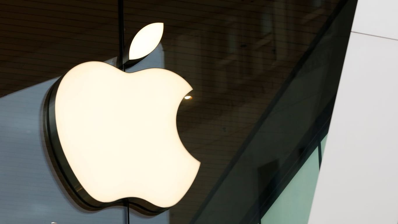 Apple-Logo (Archiv): US-Unternehmen dominieren weiterhin unter den 100 wertvollsten Börsen-Konzernen der Welt.