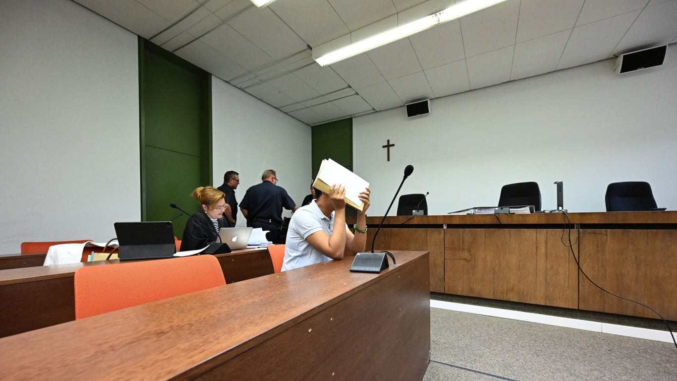 Angeklagter im "Hexenmord"-Prozess in München (Archivbild): In der Psychatrie in Haar gab es noch ein zweites Tötungsdelikt innerhalb weniger Monate.