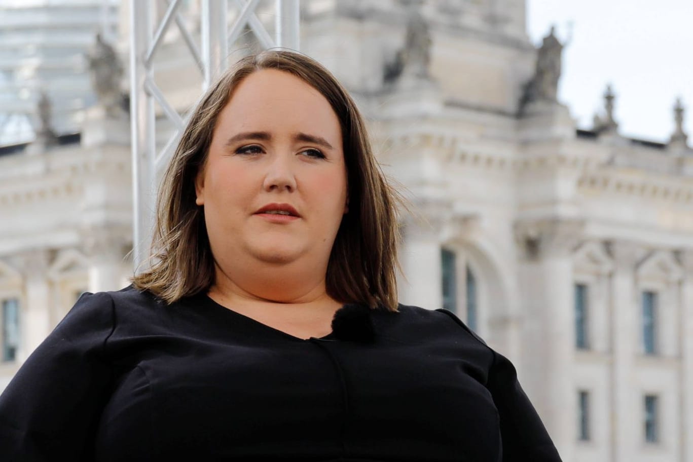 Ricarda Lang (Bündnis 90/Die Grünen): Sie ist Chefin der Grünen.