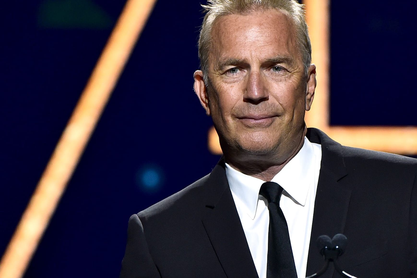 Kevin Costner: Der Hollywoodstar befindet sich mitten im Scheidungsverfahren.