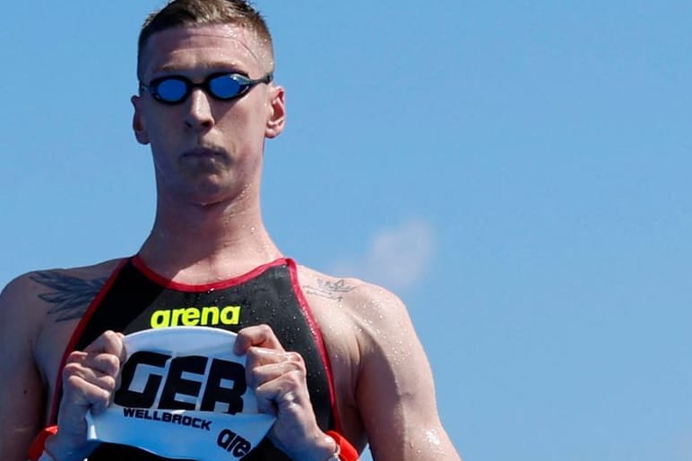 Florian Wellbrock nach seinem Sieg: Er holte über 10 Kilometer die Goldmedaille.