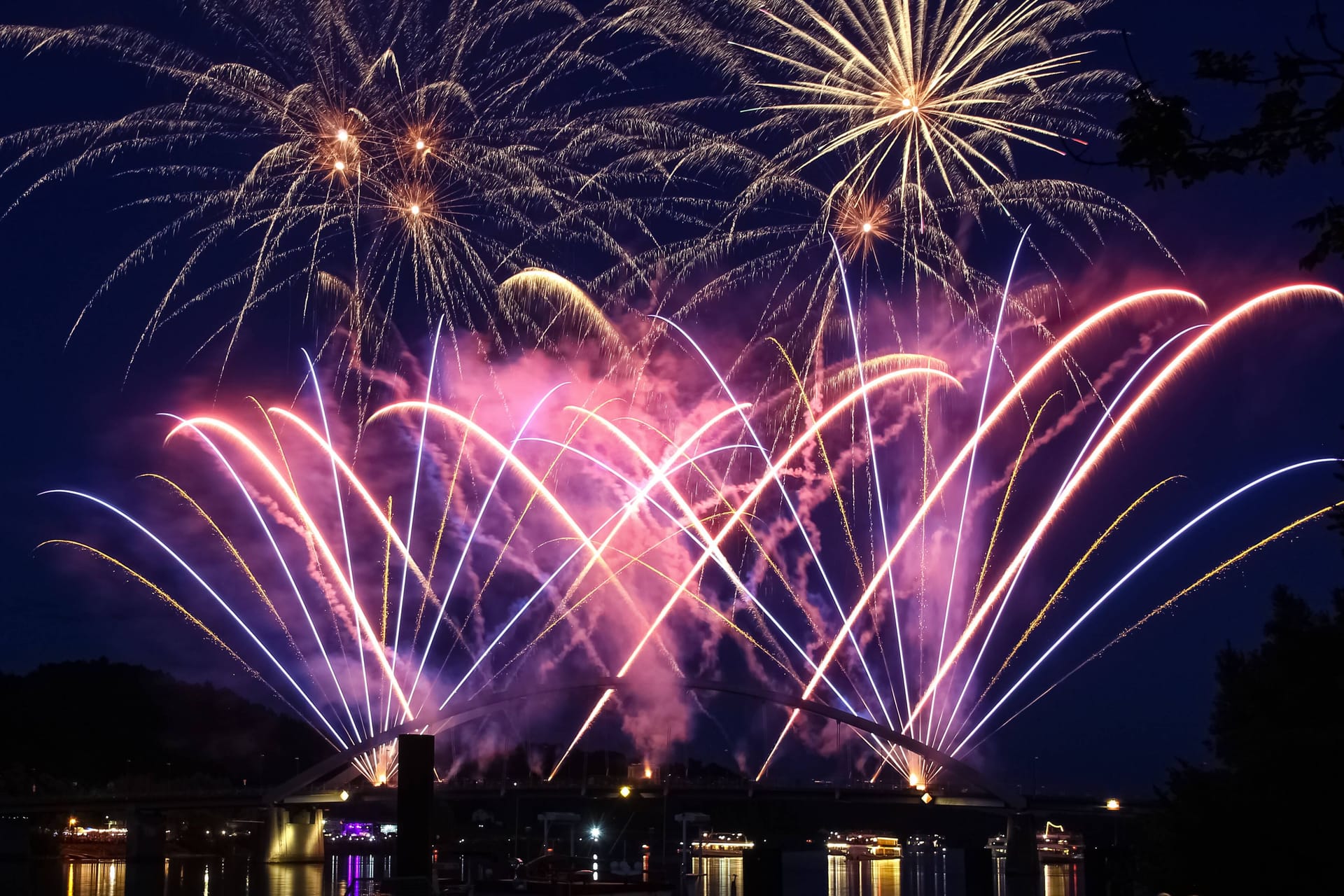 "Donau in Flammen" (Archivbild): Bei dem Fest sind 19 Menschen verletzt worden.