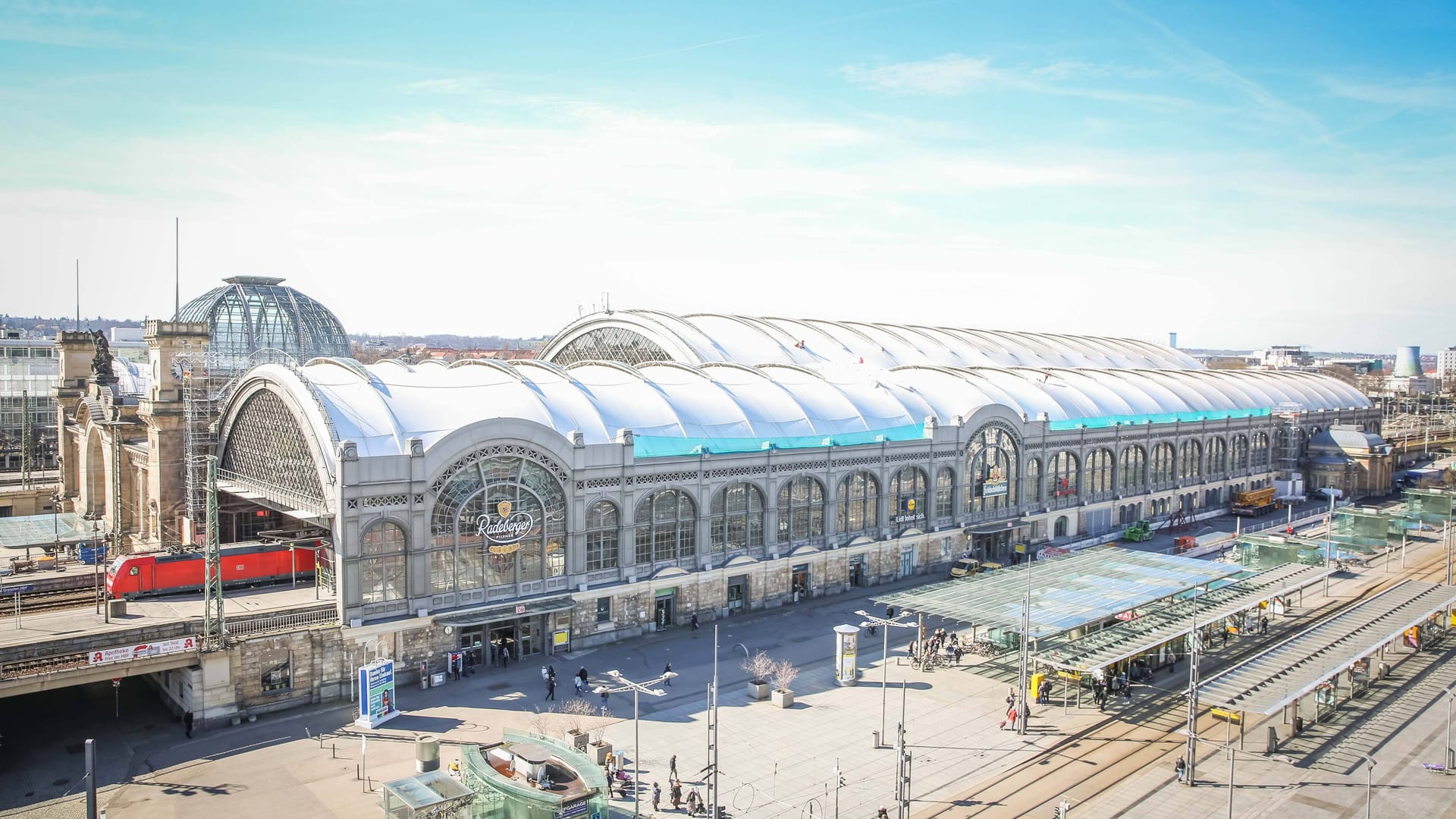Der Hauptbahnhof Dresden (Symbolbild): Von der Landeshauptstadt geht es wieder nach Wien. Der Hauptbahnhof Dresden (Symbolbild): Von der Landeshauptstadt geht es wieder nach Wien.