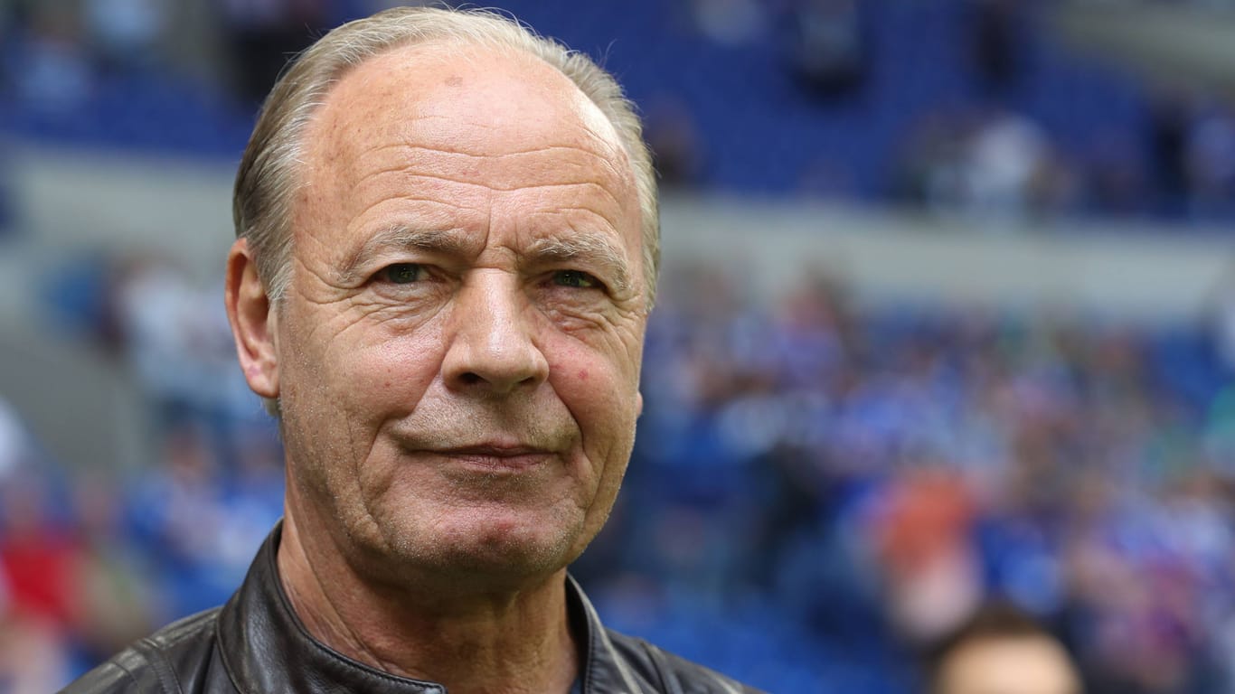 Klaus Täuber: Der langjährige Stürmer der "Knappen" war auch sieben Jahre lang Trainer der 2. Mannschaft.