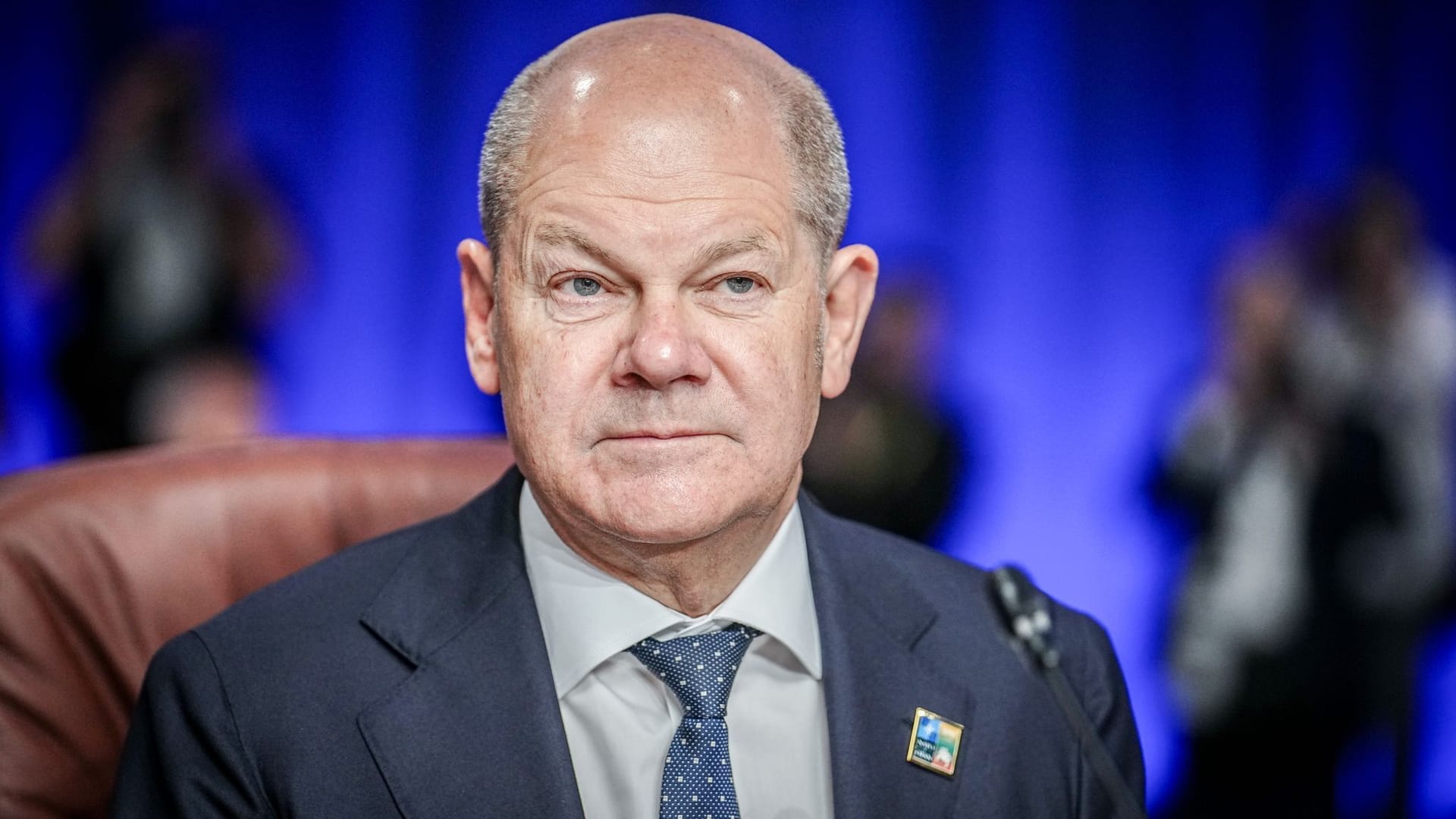 Kanzler Olaf Scholz hat auf dem Nato-Gipfel ein großes Versprechen gegeben. Zu groß?