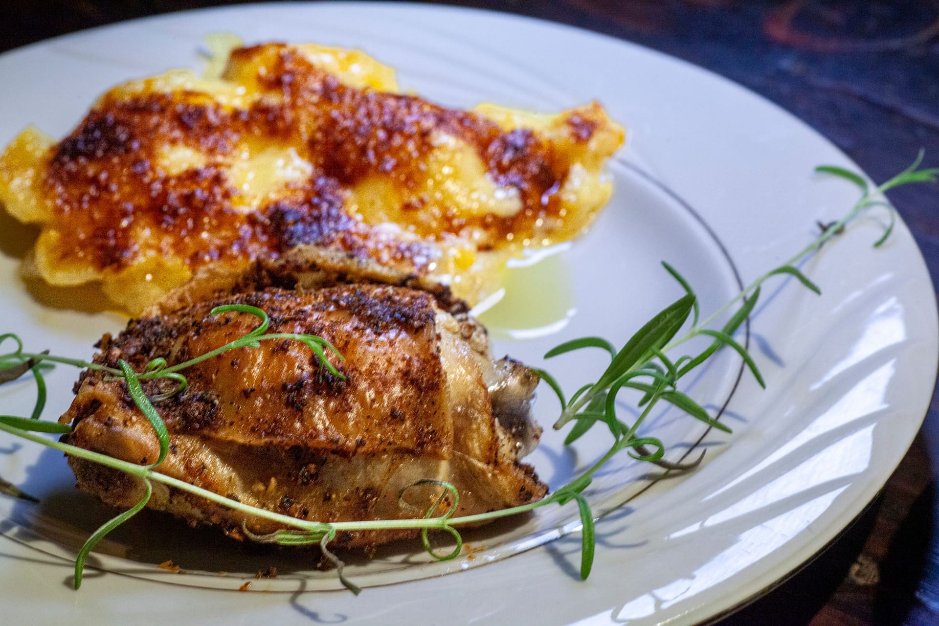 Das Kartoffelgratin ist mit vielen leckeren Beilagen kombinierbar.