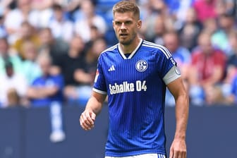 Simon Terodde: Schalke hat wohl einen neuen Trikotsponsor gefunden.