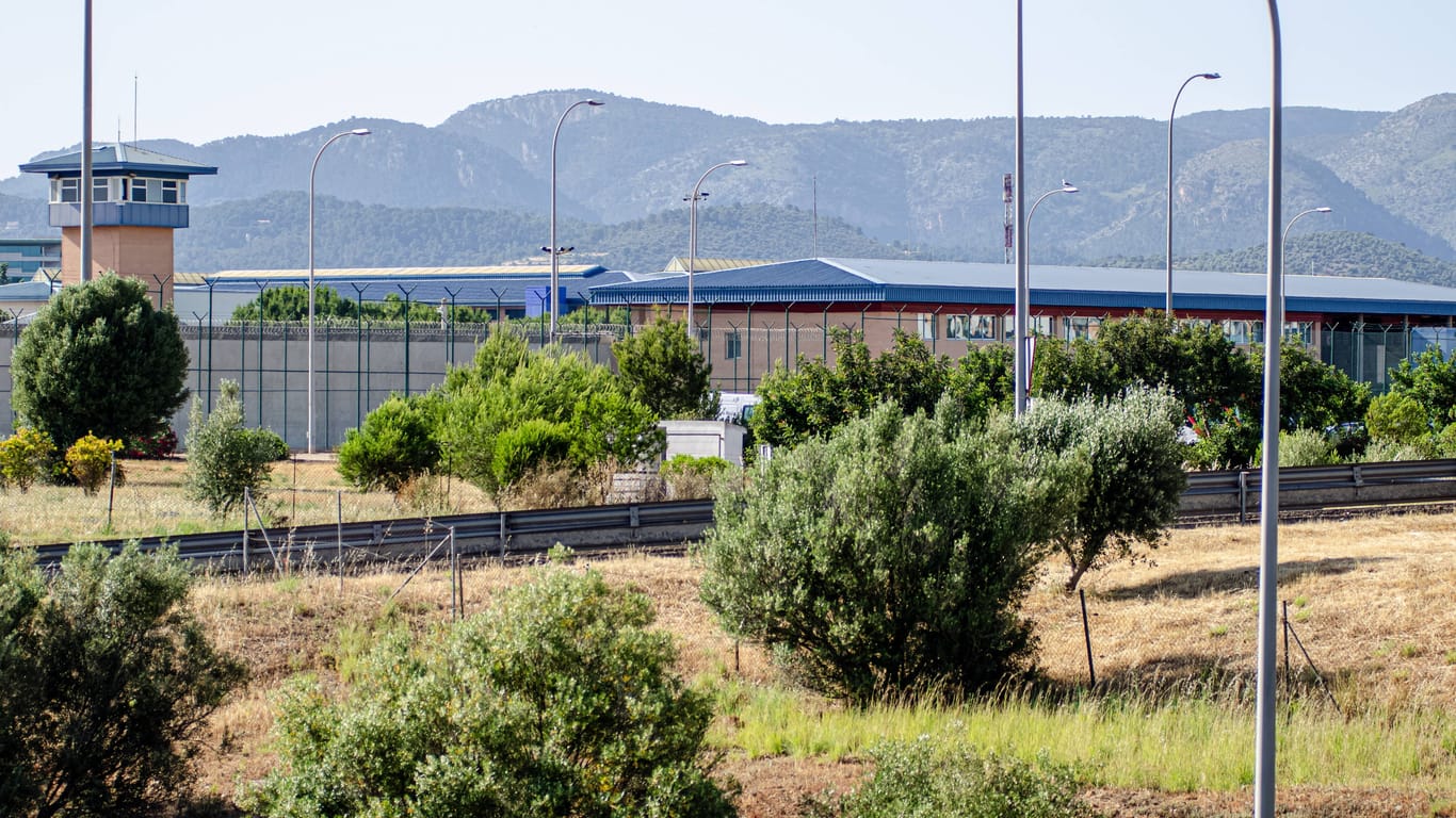 Gefängnis in Palma de Mallorca (Archivbild): Hier sitzen fünf der sechs Beschuldigten in Untersuchungshaft.