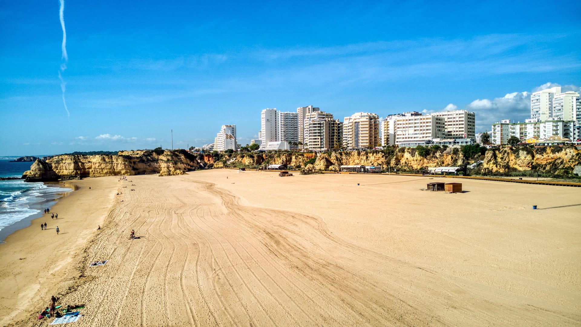 Praia da Rocha: Hier ist auch das Nachtleben beliebt.