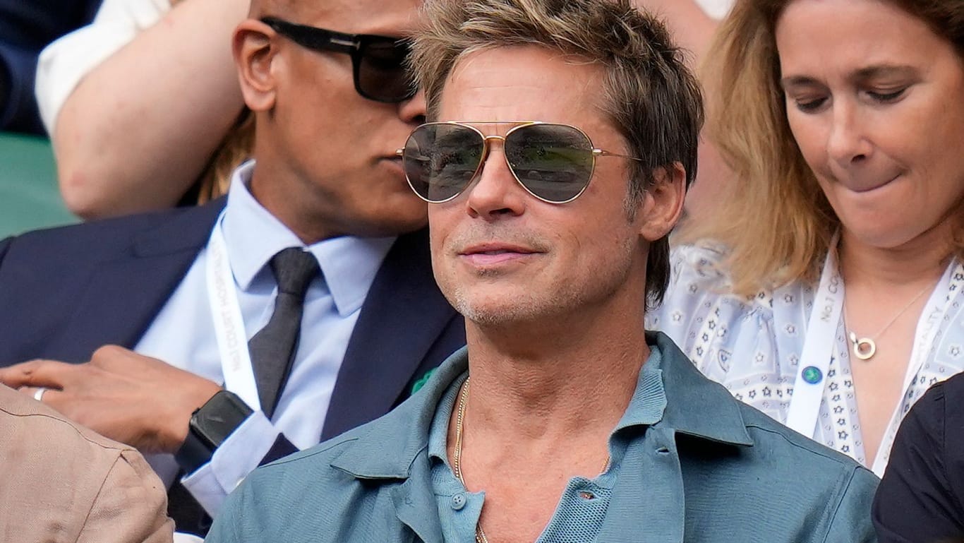 Brad Pitt: Er hat die Aufmerksamkeit der Fans auf sich gezogen.